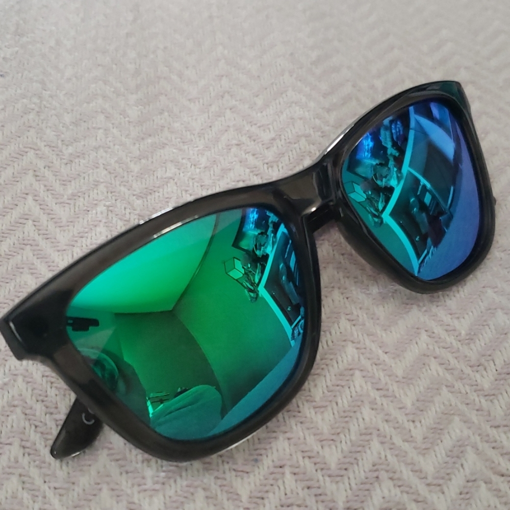 Hawkers Polarized Wayfarer Style Sunglasses